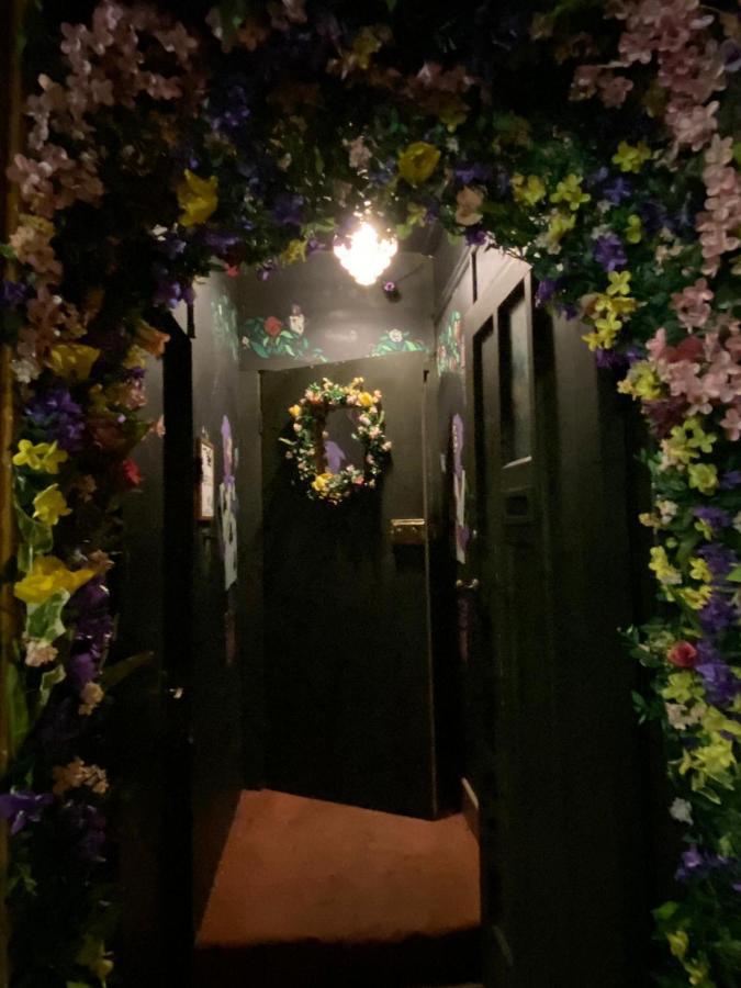 The Mad Hatter'S Guestrooms Oxford Eksteriør bilde